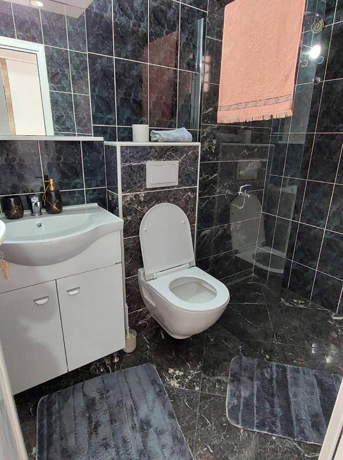 Apartmani Jovan Ulcinj Eksteriør bilde
